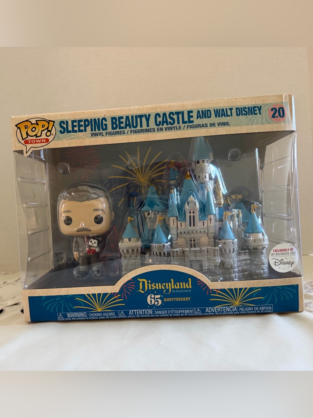 Funko Pop! Town Sleeping Beauty Castle and Walt Disney NIB